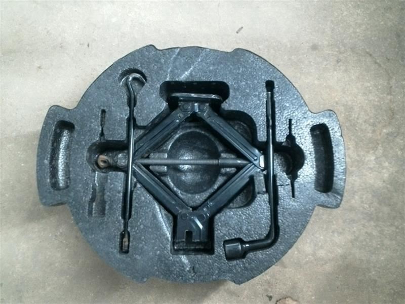 SPECTRA   2009 Jack 104539436 NO FOAM TRAY NO SPARE TIRE