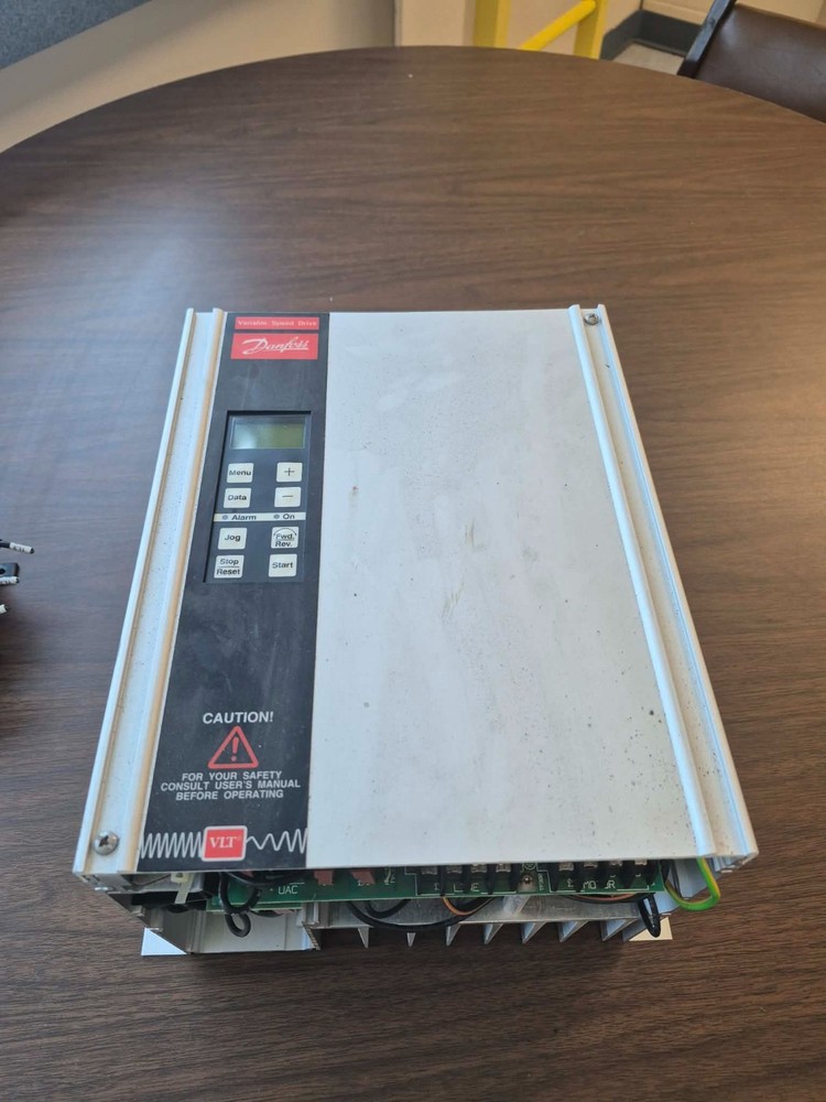 Lot of two (2) Danfoss VLT Type 3002 Variable Speed Drive 175H1729