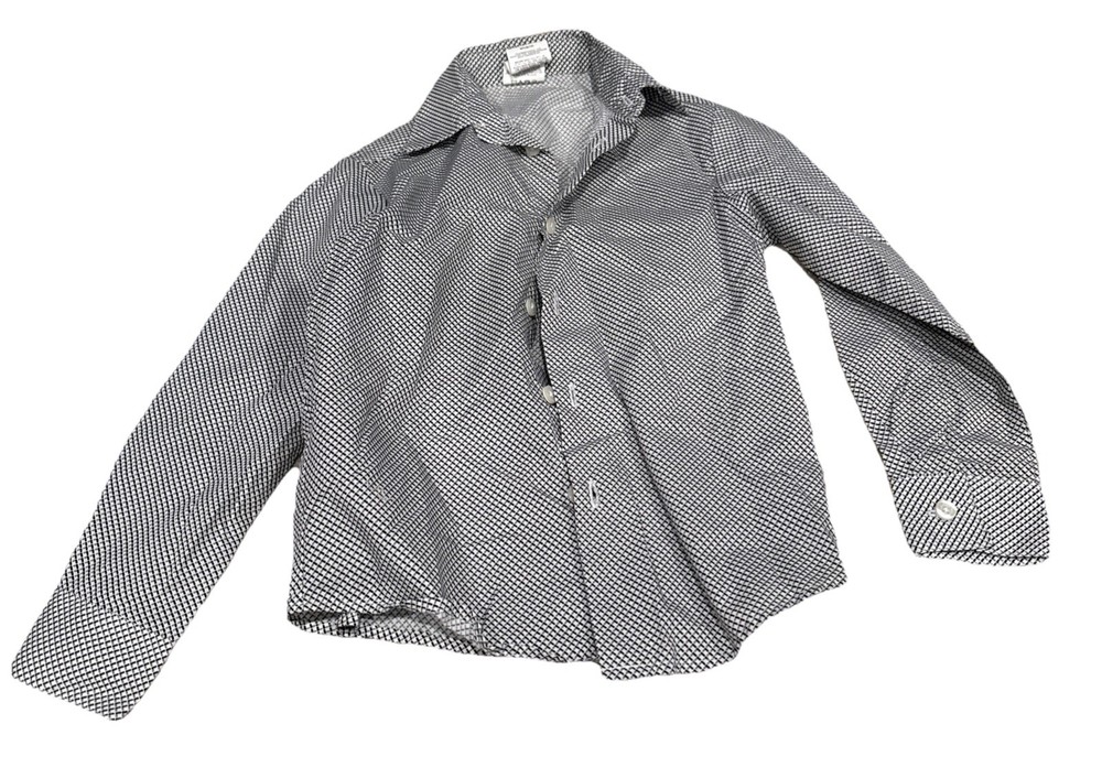 Van Heusen Boys Size 5 White and Black Long Sleeve Button Up