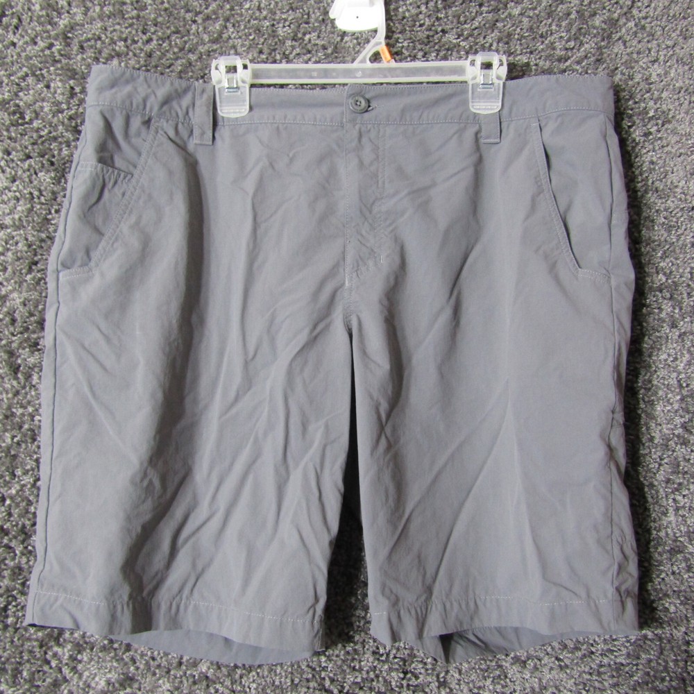 Under Armour Shorts Mens 42 Gray Loose Heatgear Performance Outdoor Preppy