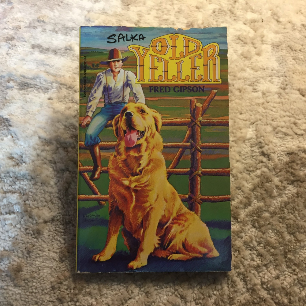 Old Yeller Classic Paperback Book by Fred Gipson from Novel Scholastic 1956