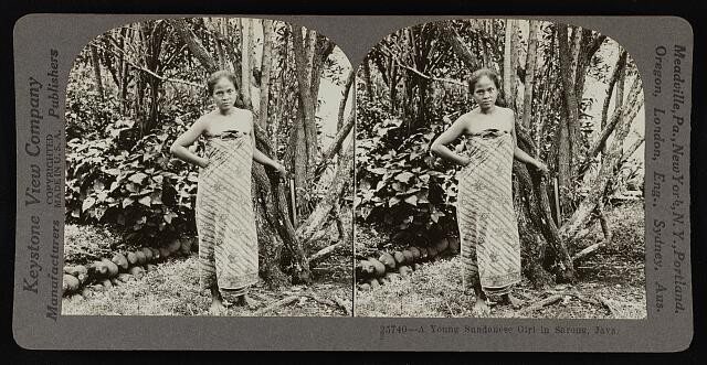 Photo:Java Indonesia 1923 Young Sundanese Girl in Sarong Stereoview Print