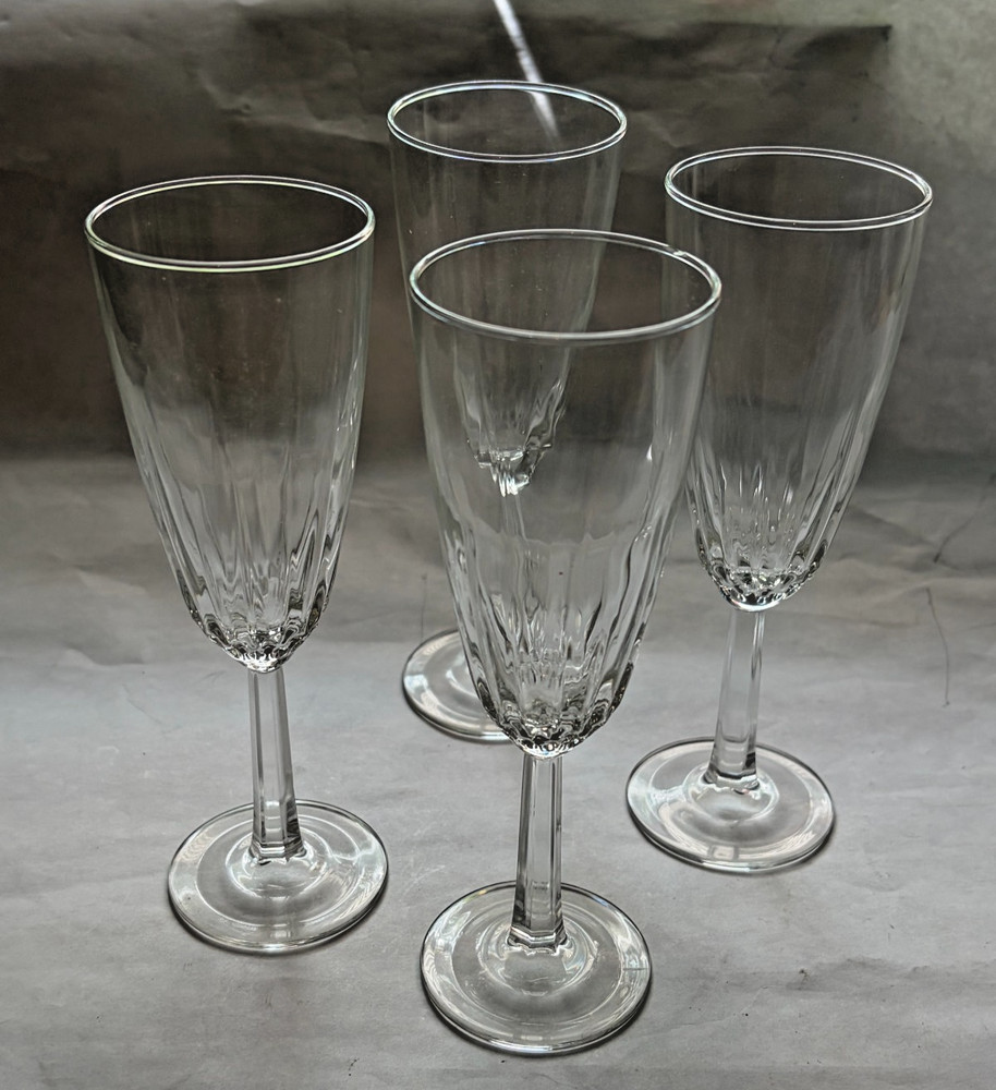 Vintage Clear Crystal Look Wine Glasses Set of 4 Ribbed Stemware