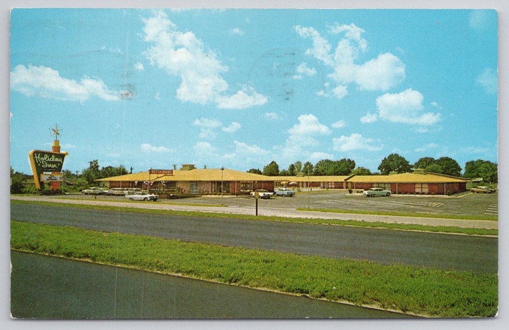 1961 Holiday Inn Fayetteville NC Vintage Postcard Curt Teich Great Sign Motel