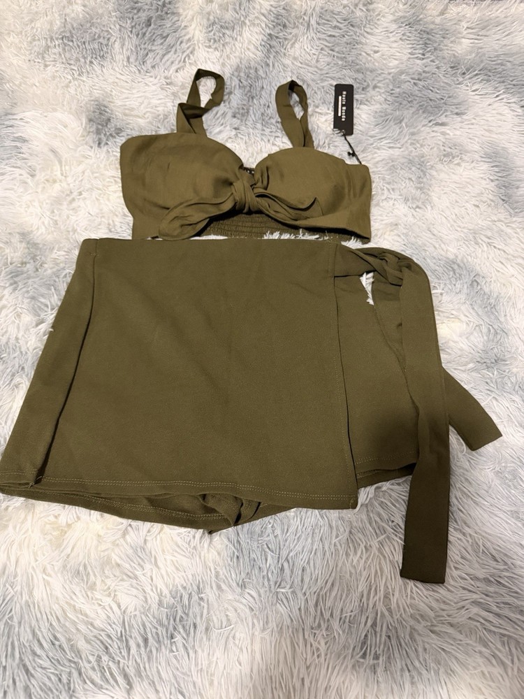 Haute Monde Olive 2 Piece Crop Top Shorts Set Sleeveless Tie Sweetheart S