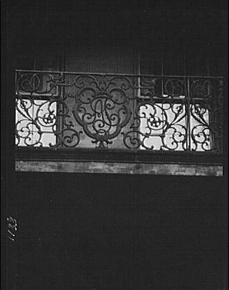Balcony,wrought iron,buildings,New Orleans,Louisiana,LA,Arnold Genthe,1920 1