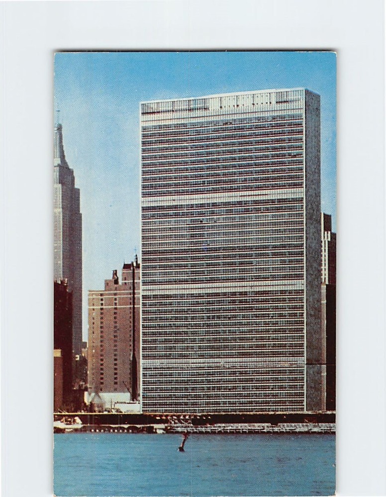 Postcard View from East River United States Building New York City New York USA
