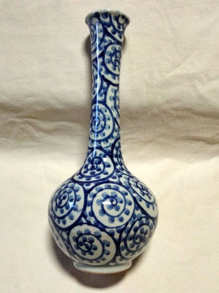 Shigaraki Ware Vase Tsubokuro Octopus Arabesque Pattern 30cm Japanese Pot