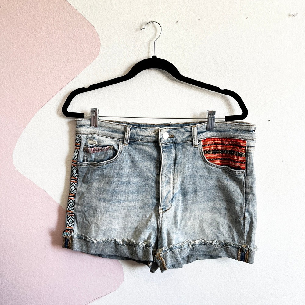 Anthropologie Pilcro Denim Shorts Womens Size 30 Embroidered Festival Boho