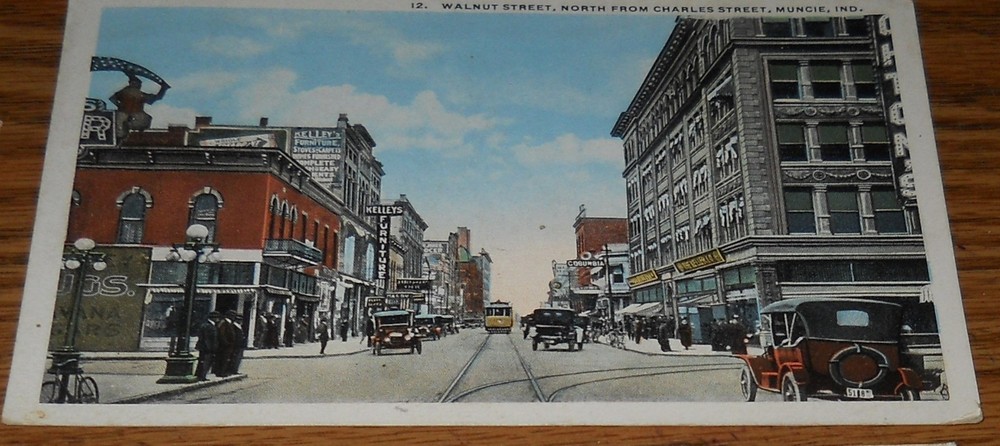 Downtown Muncie IN postcard c1910 Indiana Main Street Looking West T3