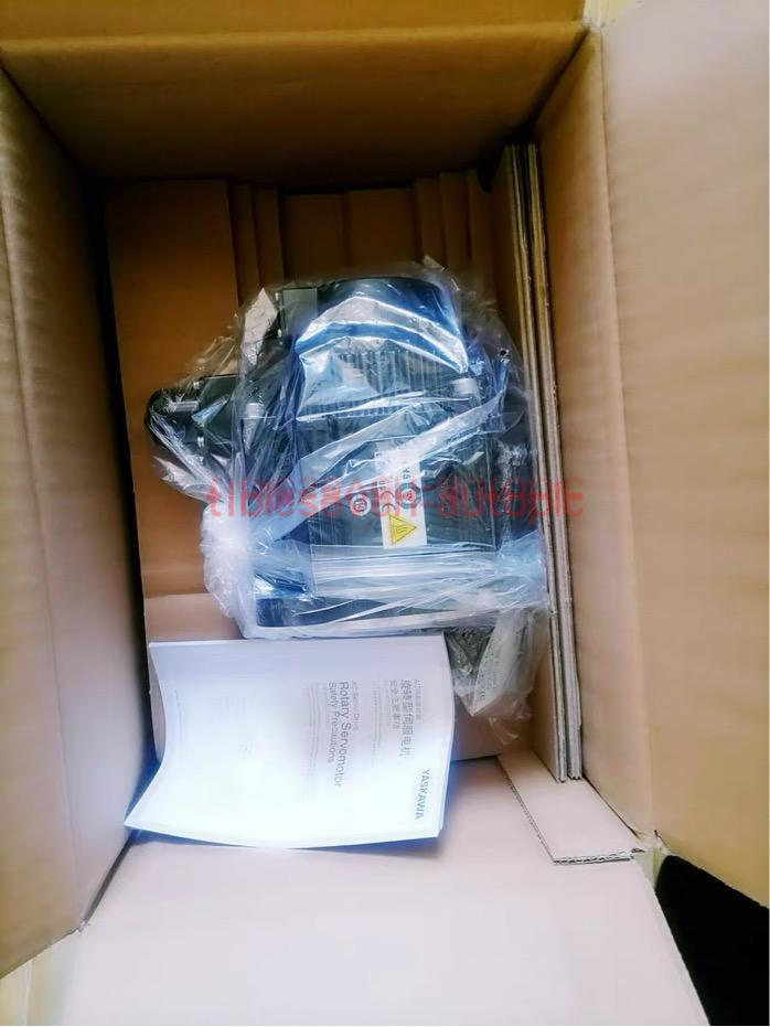 1pcs YASKAWA SGMGV-44ADA61 AC SERVO MOTOR SGMGV44ADA61 New In Box