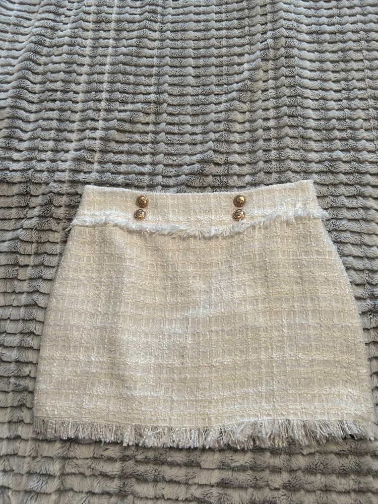 walter baker tweed ivory mini skirt with gold buttons