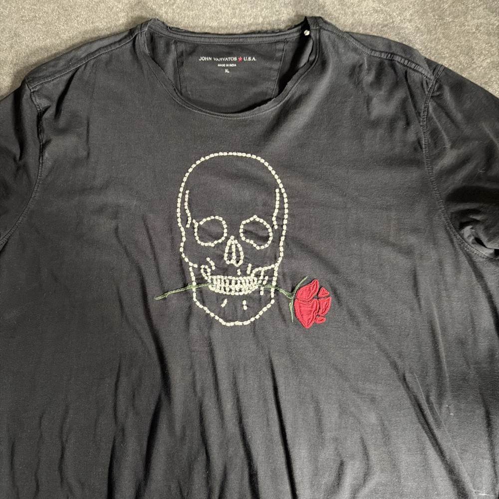 John Varvatos XL T Shirt Embroidered Skull & Rose