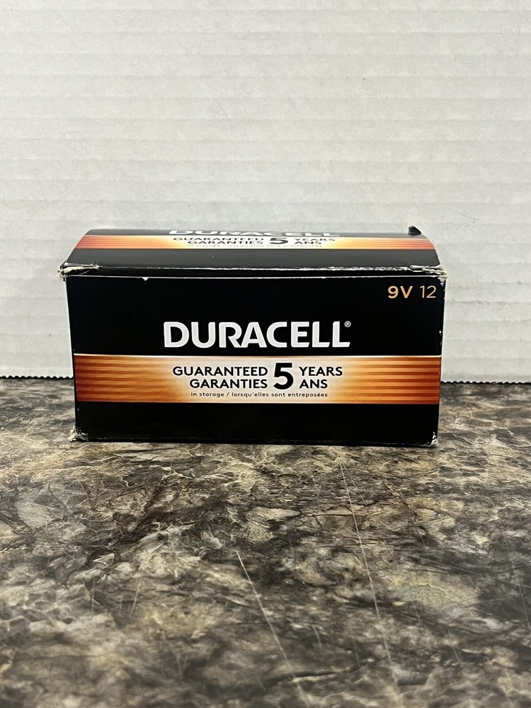 Duracell  CopperTop 9V Alkaline Batteries 9 Volt MN1604BKD (Pack of 12 )