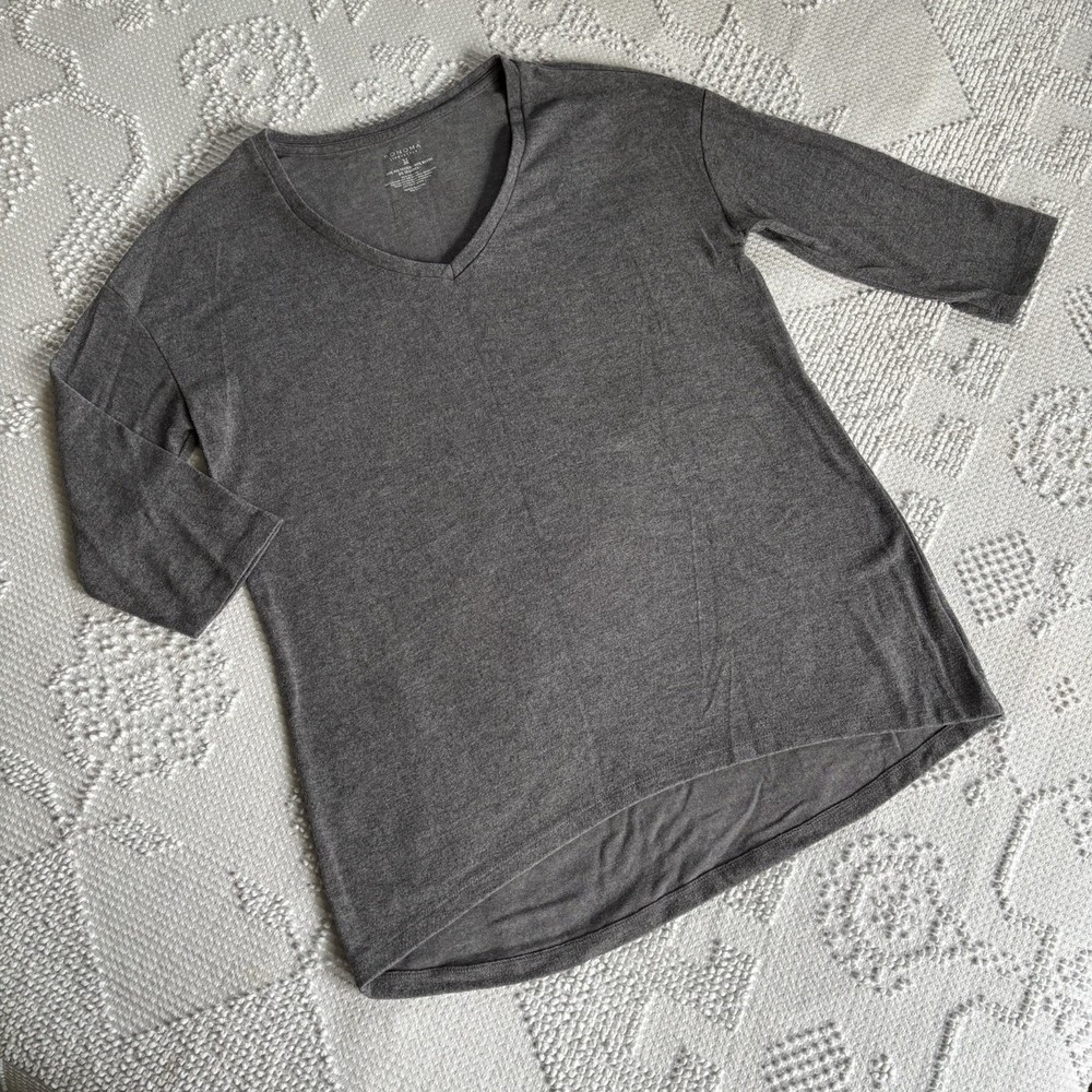 Sonoma life & style women’s size medium solid gray 3/4 sleeve soft v neck top
