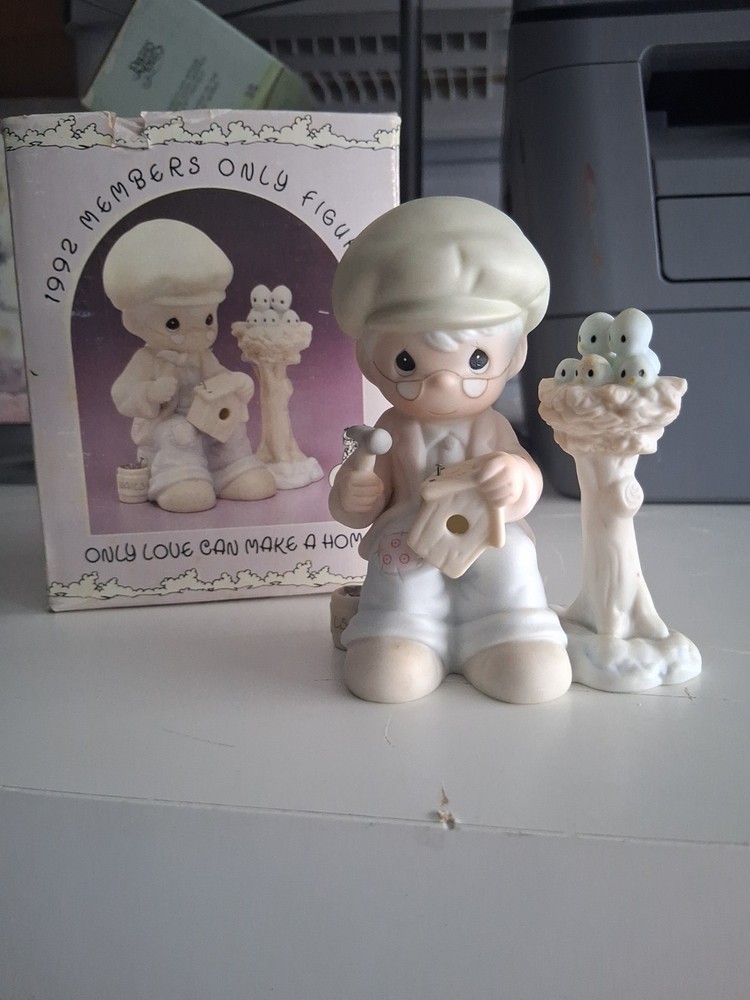 Precious Moments Porcelain Figurine-ONLY LOVE CAN MAKE A HOME