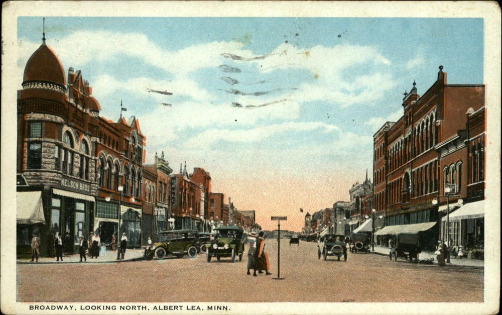 Albert Lea Minnesota ~ Broadway looking North ~ Nelson Bros ~ antique cars