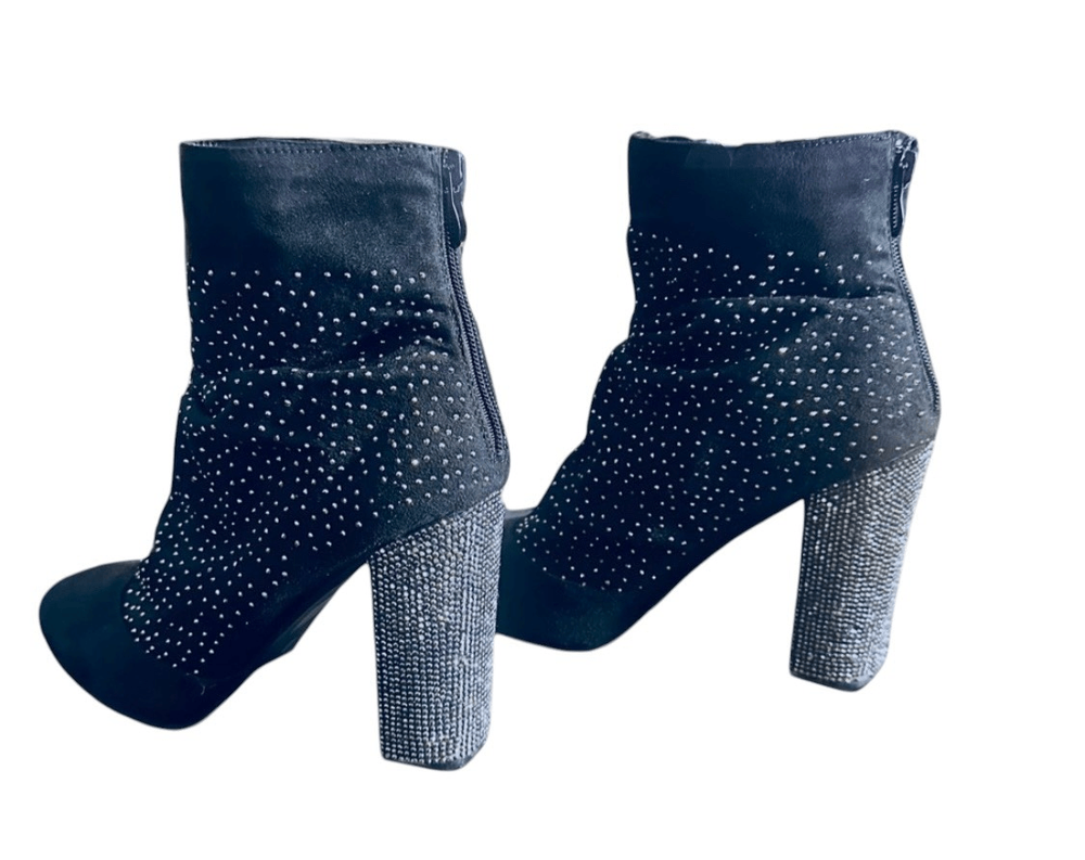 Atalina Black Suede Round Toe High Heel Booties Size 11 ADK0108
