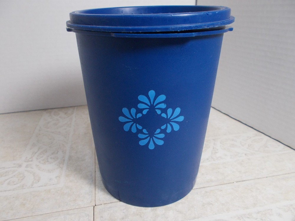 Vintage Tupperware 6