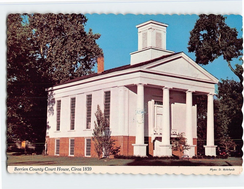 Postcard Berrien County Court House Berrien Springs Michigan USA