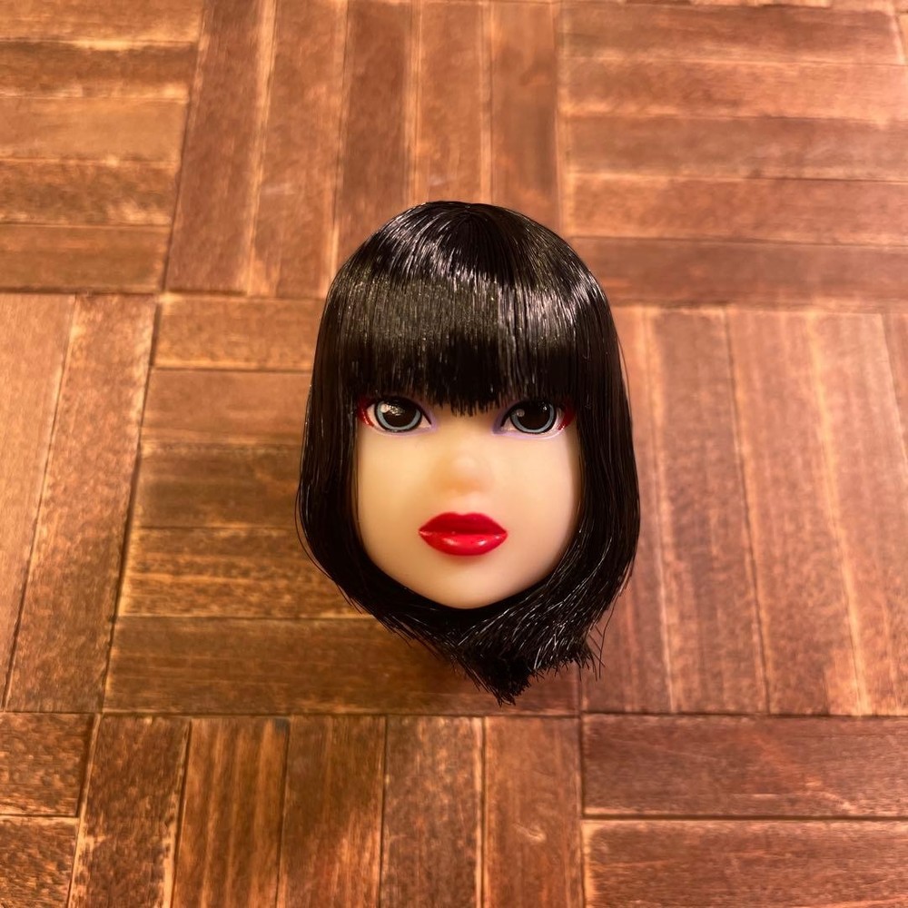 Momoko Doll Head CLAMP Art Toy  Unused