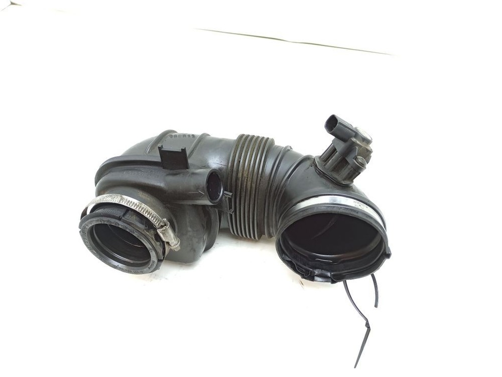 Mercedes E W212 W204 Diesel Turbo Air Intake Hose A6510900437