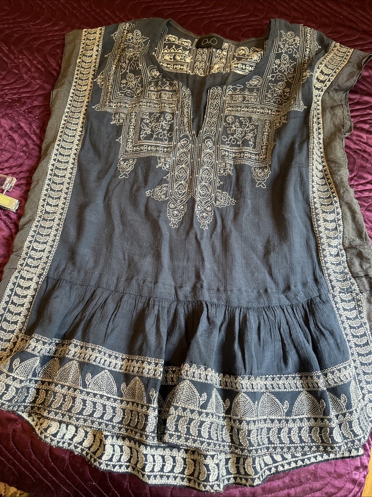 anthropologie embroidered blue Boho Shirt Duo Medium