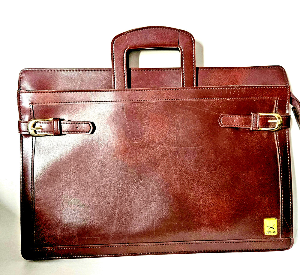 Vintage Airway Leather Brown Briefcase 17 Long 12 Wide Inner Compartments