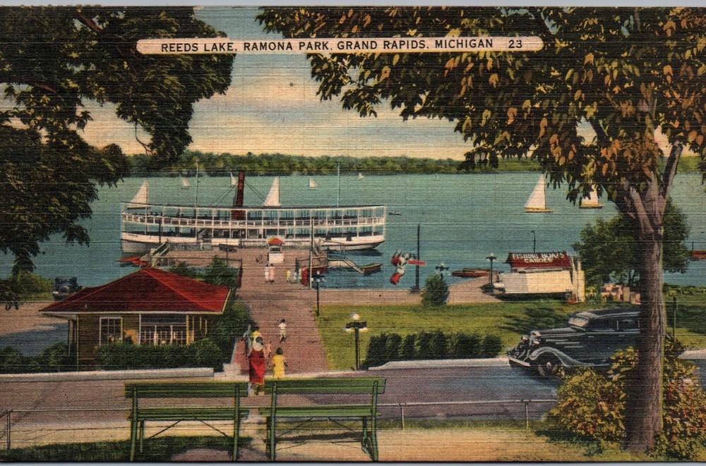 Grand Rapids, Michigan - Reeds Lake, Ramona Park, Sailboats Linen Postcard