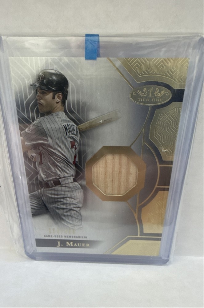 2023 Topps Tier One - Tier One Relics B Joe Mauer #T1R-JMA /400 (MEM)