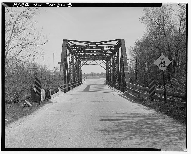 Photo:Campbells TN 1930s One Lane Steel Truss Bridge Barrel View Northeast