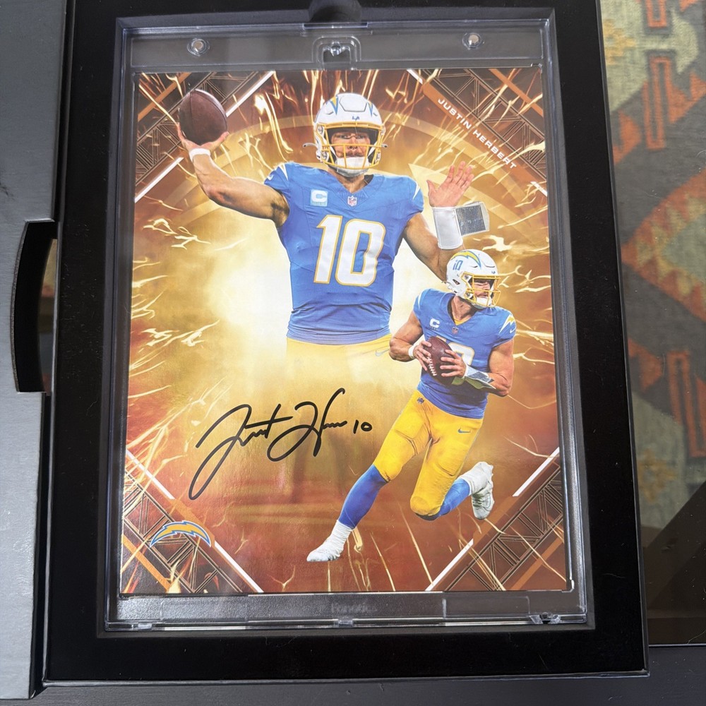 Justin Herbert 2025 Fanatics Under Wraps Emanate Orange Auto Autograph  /25