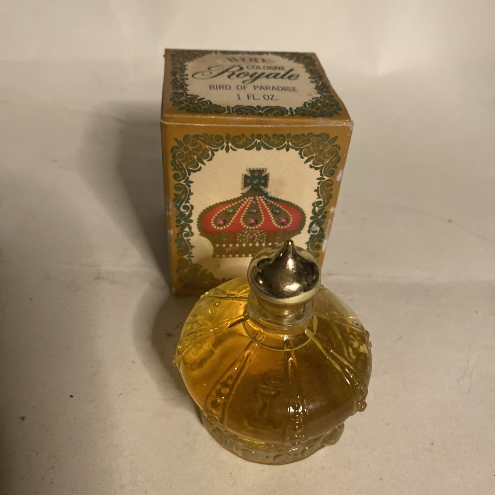 Avon Cologne Royale Roses Roses 1 oz Vintage Glass Decanter 1972 Rare Perfume