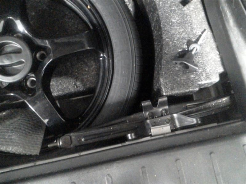 EQUINOX   2014 Jack 104624744 NO FOAM TRAY NO SPARE TIRE