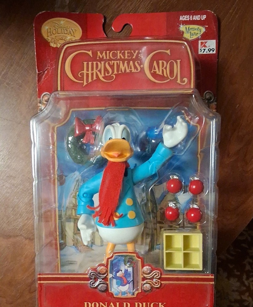 Disney Retro Donald Christmas Figure