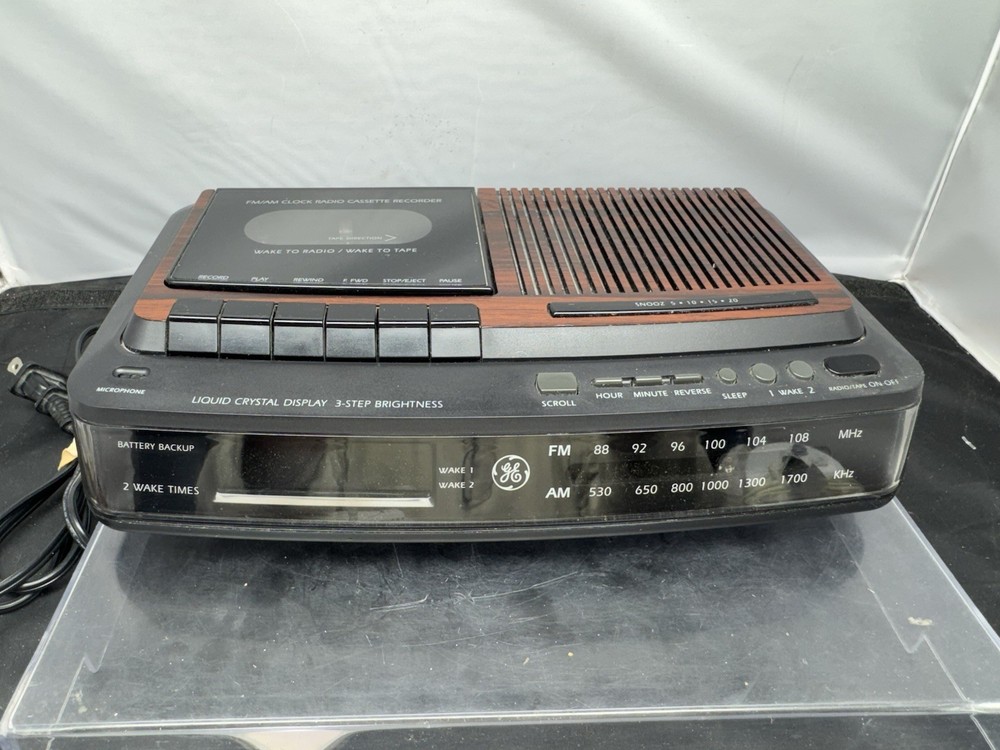 Vintage Radio GE Model 7-4966B FM/AM Clock Cassette Player Recorder