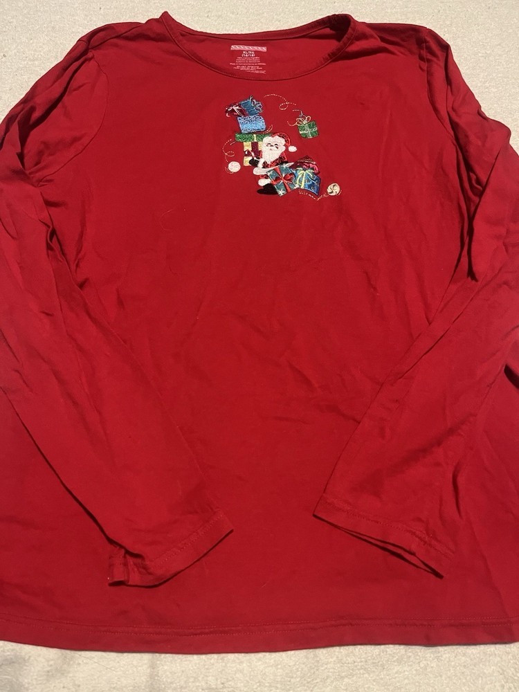 Womens Christmas Top Size XL Red Santa Gifts Long Sleeve Tee