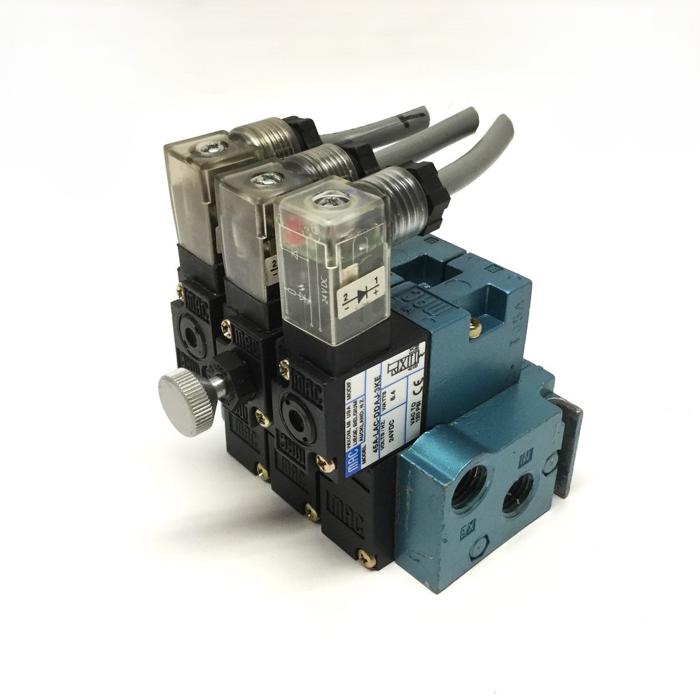 Manifold of (3x) MAC 45A-LAC-DDAJ-3KE 4-Way Solenoid Valves 24VDC, 1/8