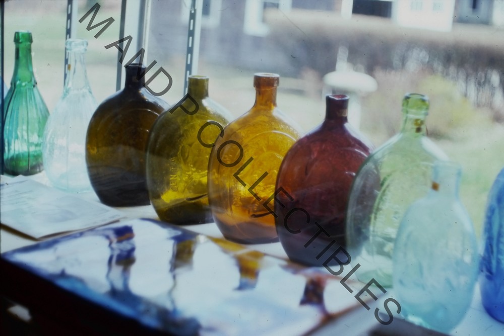 VINTAGE PHOTO SLIDE Bottle 35mm Original Kodachrome Glass 00803