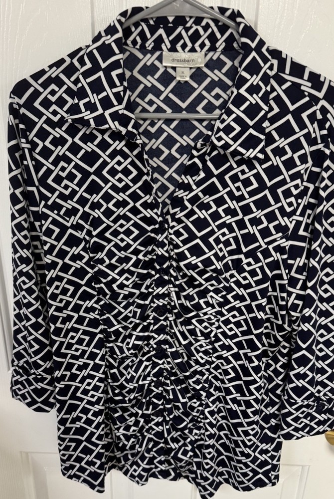 Women's Dress Barn long  Sleeve Pullover Top Size XL