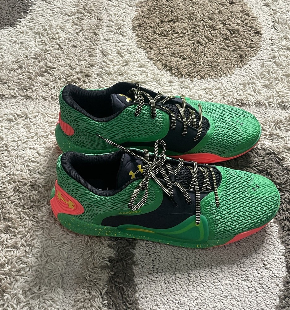 Under Armour Spawn Low 2 Marvin The Martian Mens Basketball Shoes Green Pink