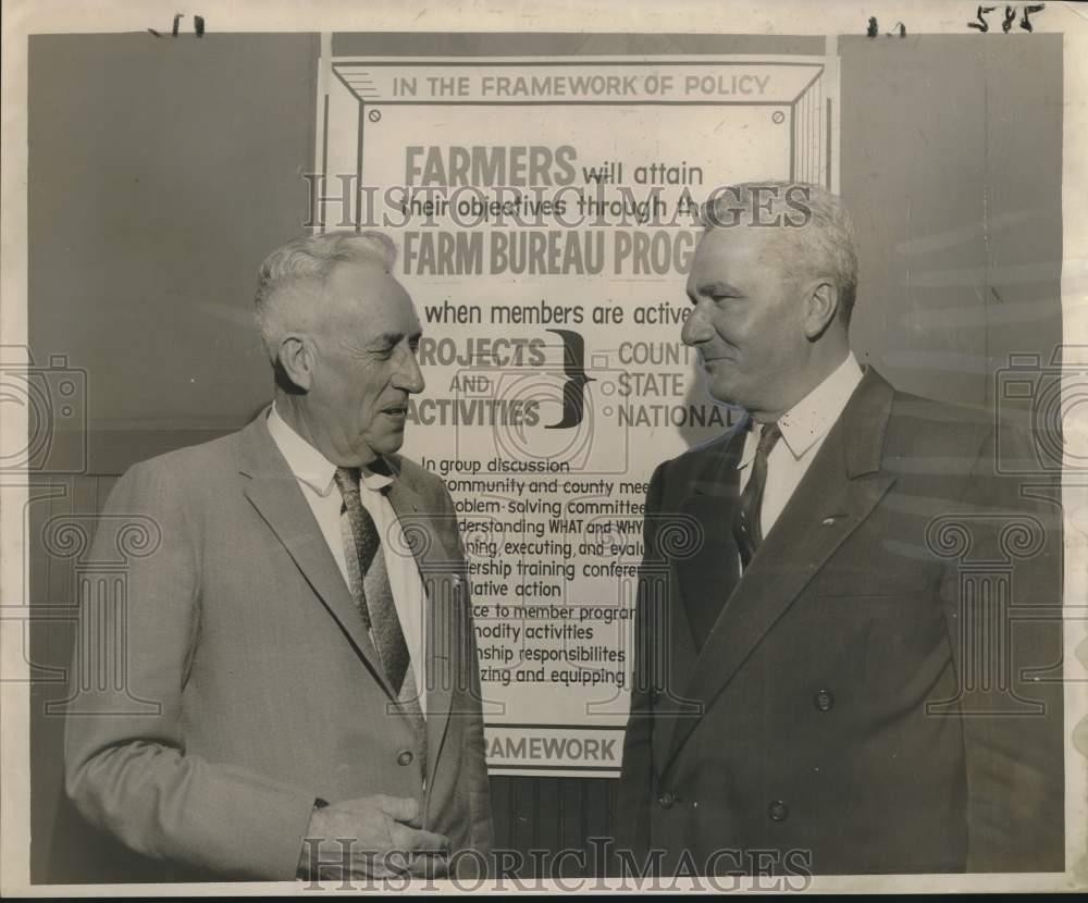 1960 Press Photo Charles C. Youngs, Duffy Porche of Jefferson Parish Farm Bureau