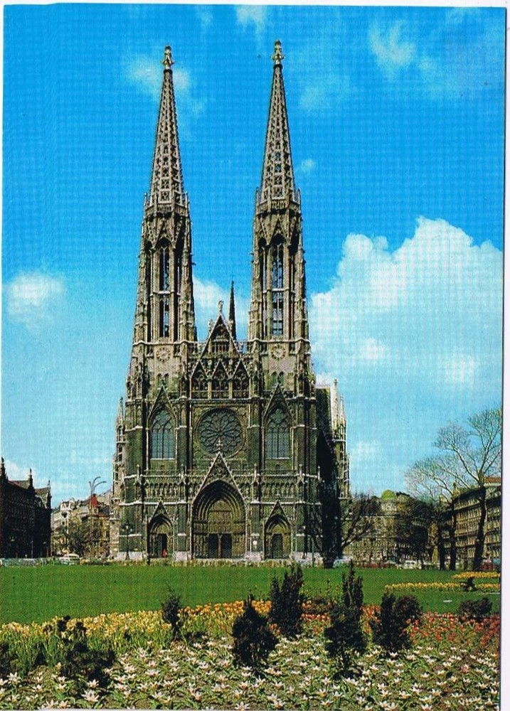 Austria Postcard Vienna The Votiv Church
