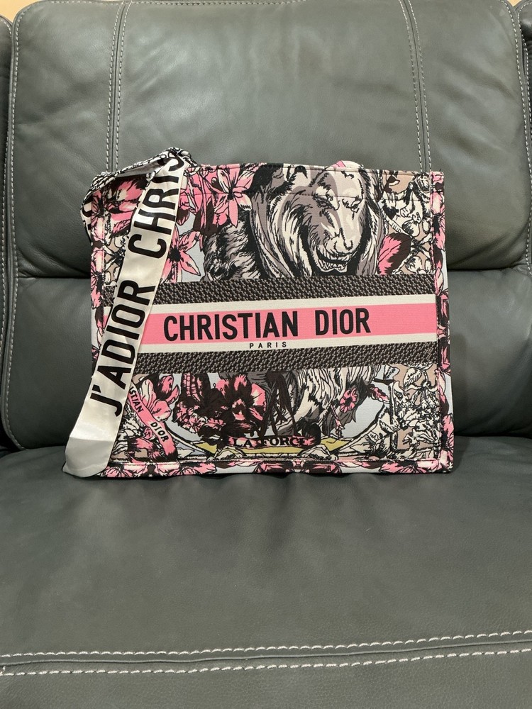 Christian Dior stylish and elegant fashion tote bag