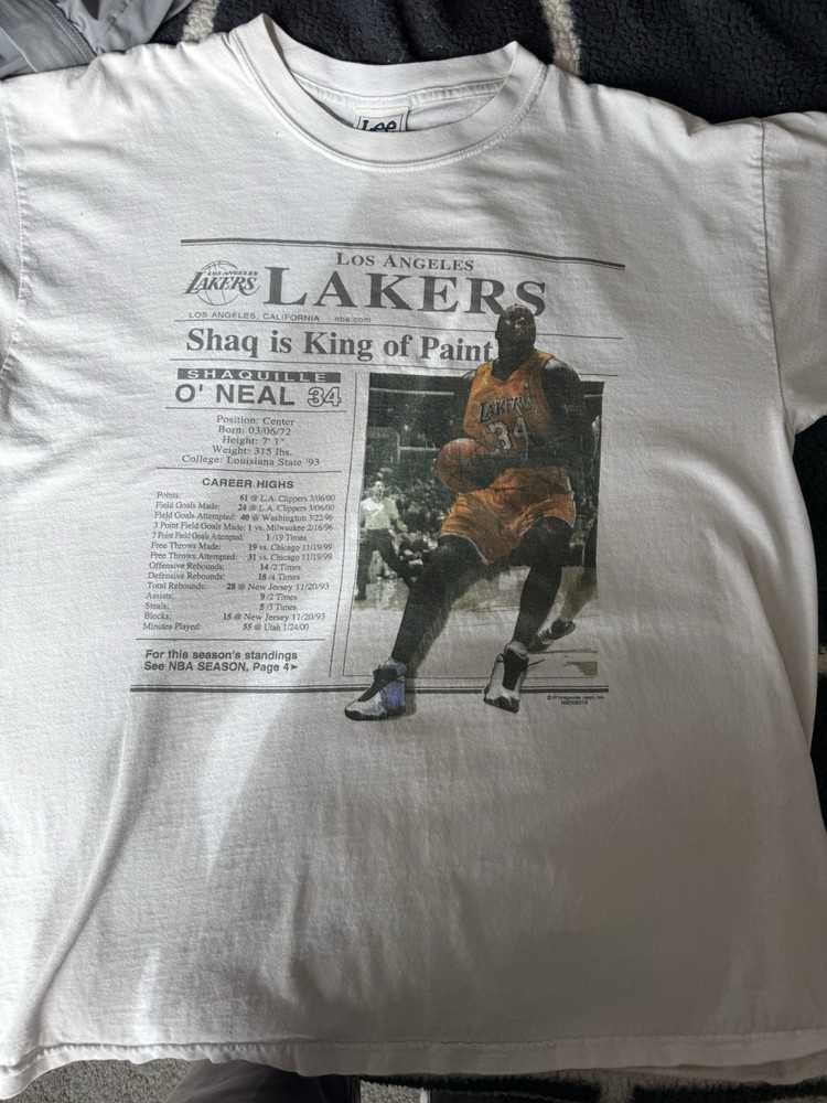 2000’s Vintage Lakers Shaq T Shirt