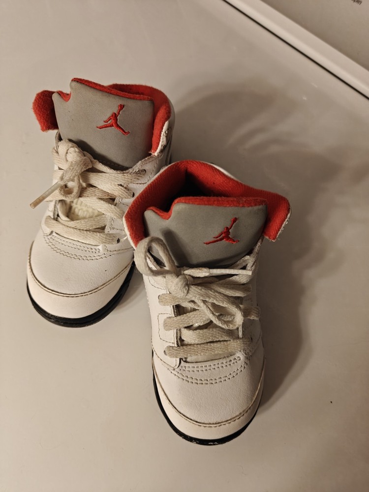 Nike Air Jordan 5 Retro Men's Size 7.5 White/Fire Red-Black Sneakers