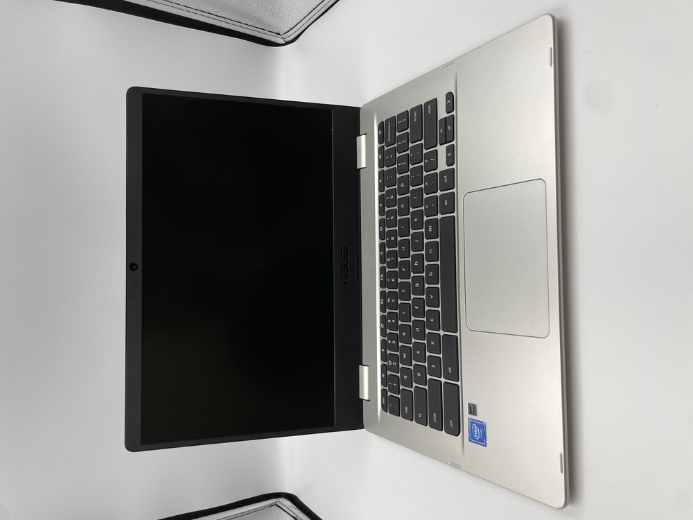 Asus Chromebook C423NA 14-inch Intel N3350 4GB DDR4 64GB eMMC ChromeOS Laptop