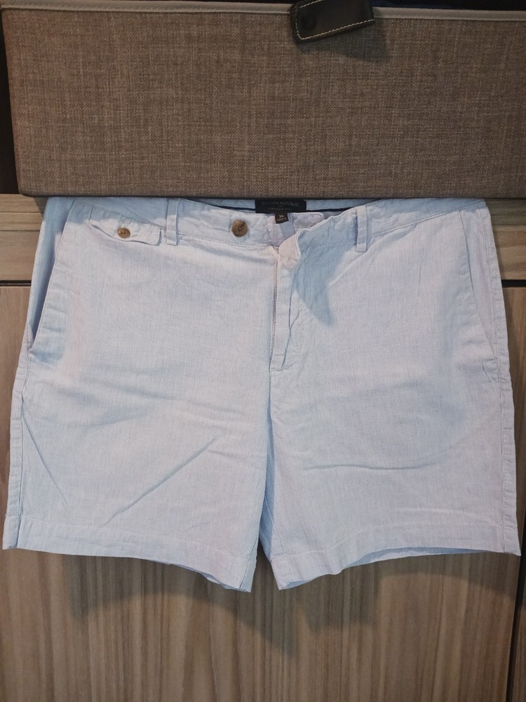 Banana Republic Shorts Mens Blue Size 35 Chino Shorts Linen Blend Adult