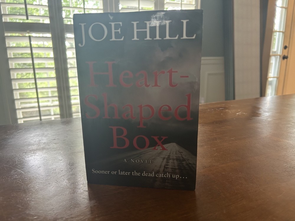 Heart-Shaped Box: A Novel by Joe Hill