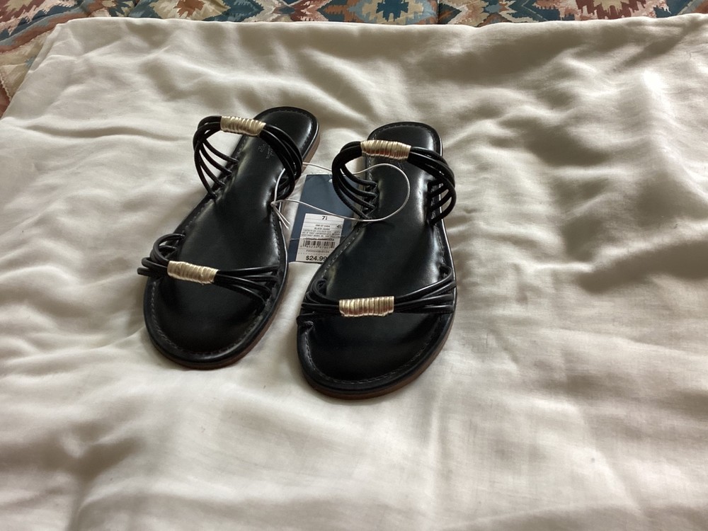 Universal Thread Women's Sandals, Slip-on NWT Sz 7 1/2